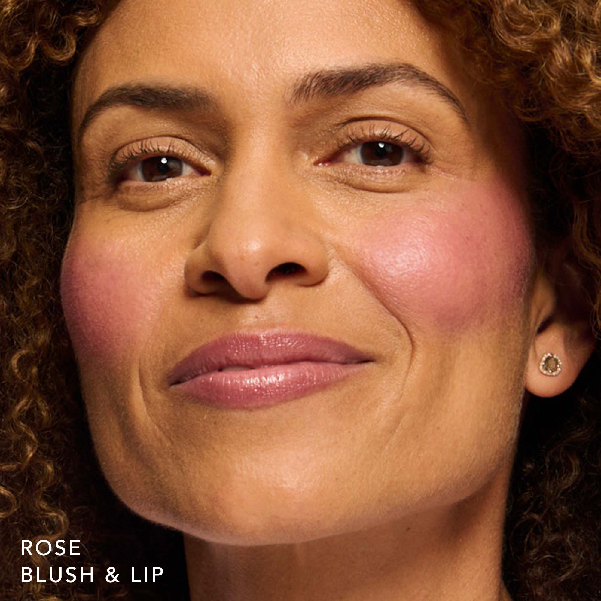 No Makeup Makeup – woman wearing rose blush & lip color on cheeks and lips, natural minimal makeup