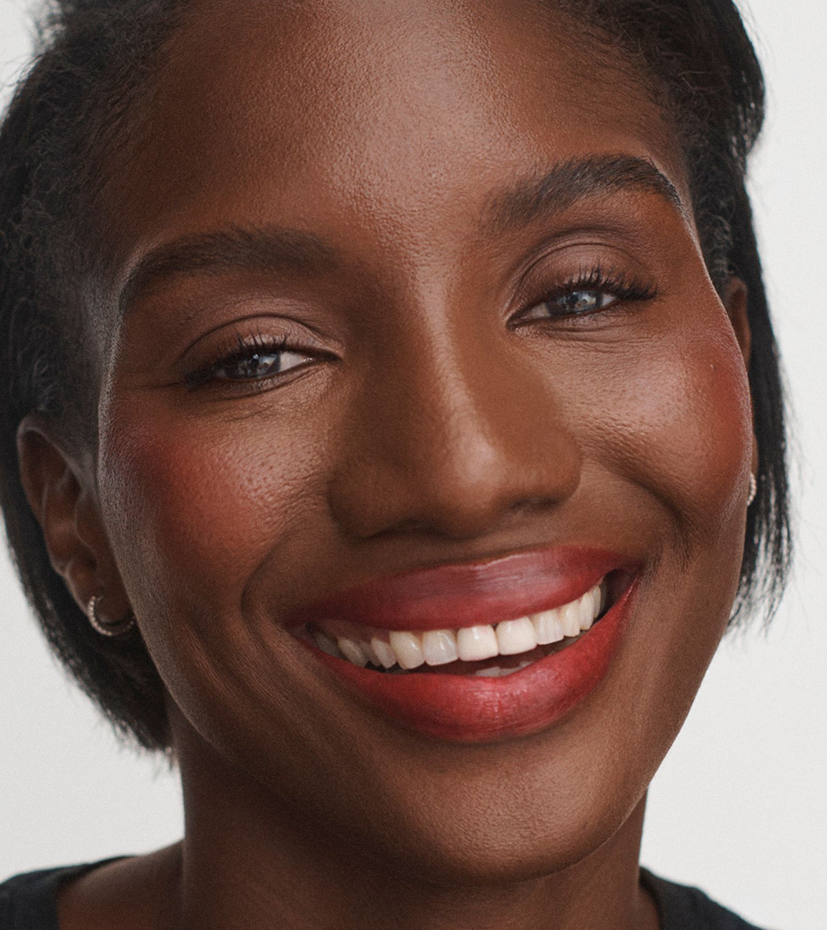 Awa darker skin woman wearing No Makeup Makeup Perfect Swipe Mascara in black